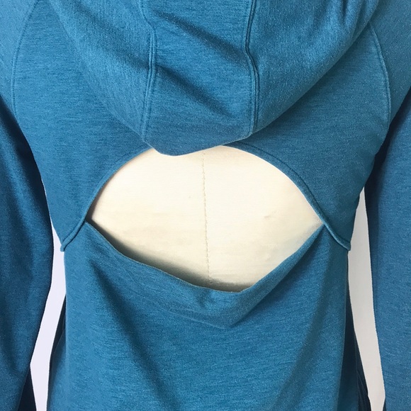 🌻 3/25 🌻UA Bayou Blue Open Back Loose Sweatshirt - Picture 5 of 7